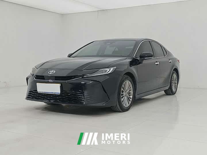 Toyota Camry 2024 2.0GVP Deluxe Edition