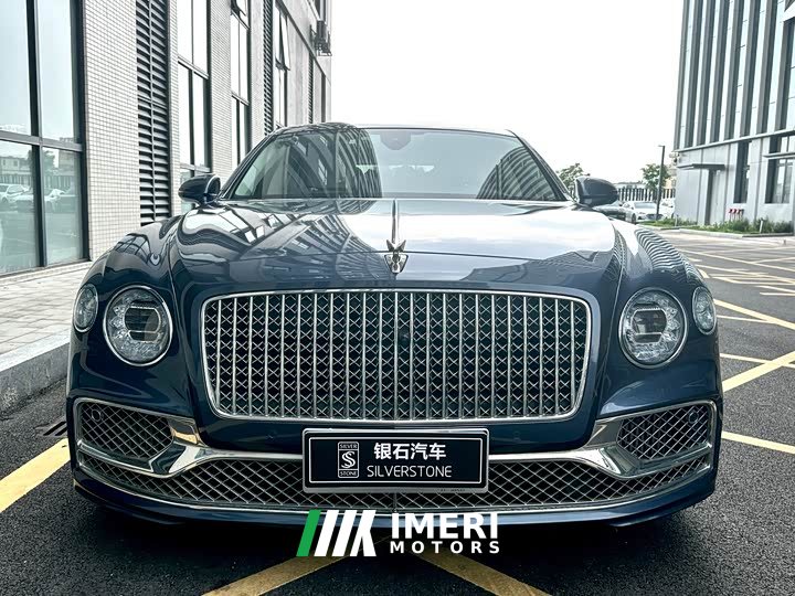 Bentley Flying Spur 2022 4.0T V8 Standard Edition - автомобиль из Китая