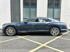 Bentley Flying Spur 2022 4.0T V8 Standard Edition - фото 3