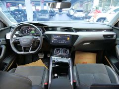 Audi e-tron 2021 50 quattro premium - фото 13