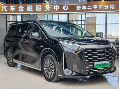 Lynk & Co Summer DM-i 1.5T 180km transcendent type - фото 3