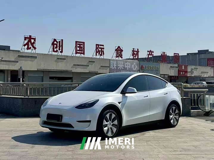 Tesla Model Y facelift rear-wheel drive version - автомобиль из Китая