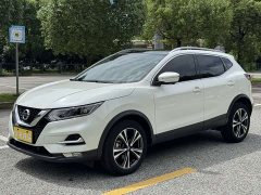 Nissan Qashqai 2.0L CVT XV Prem Deluxe Edition - фото 1