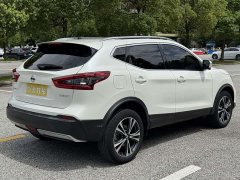 Nissan Qashqai 2.0L CVT XV Prem Deluxe Edition - фото 3