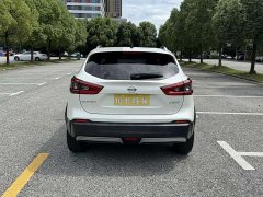 Nissan Qashqai 2.0L CVT XV Prem Deluxe Edition - фото 6