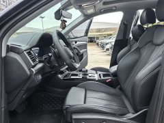 Audi Q5L 40 TFSI luxury and elegant - фото 12