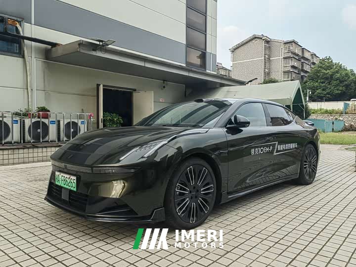 Lynk & Co 10 240 four-wheel drive Ultra sports version - автомобиль из Китая