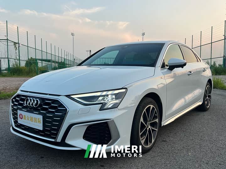 Audi A3 2021 A3L Limousine 35 TFSI aggressive and sporty - автомобиль из Китая