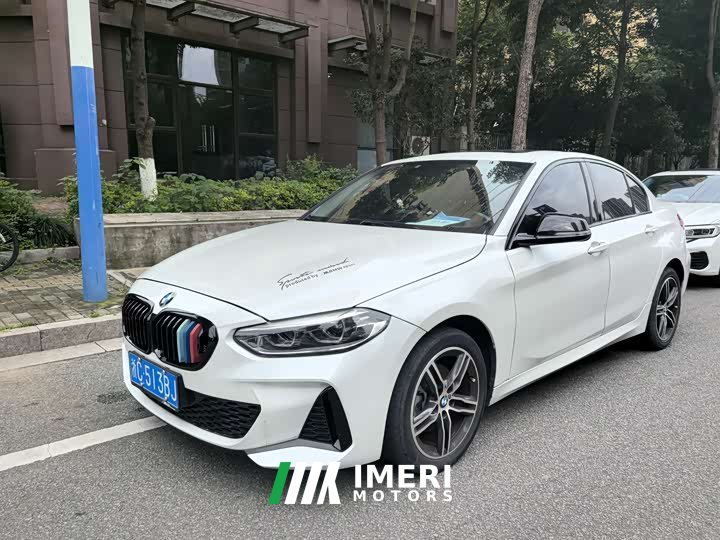 BMW 1 Series 2021 120i M Sports Night Edition - автомобиль из Китая