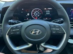 Hyundai Elantra 1.5L CVT LUX Premium Edition - фото 11