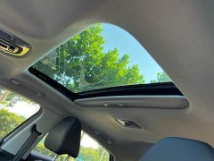 Hyundai Elantra 1.5L CVT LUX Premium Edition - фото 17