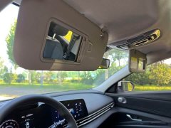 Hyundai Elantra 1.5L CVT LUX Premium Edition - фото 18