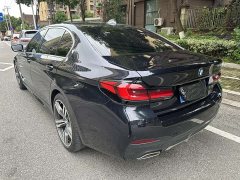 BMW 5 Series 2022 530Li Leading Luxury Package - фото 8