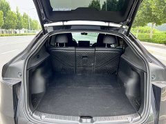 Tesla Model Y long-range all-wheel drive version - фото 10