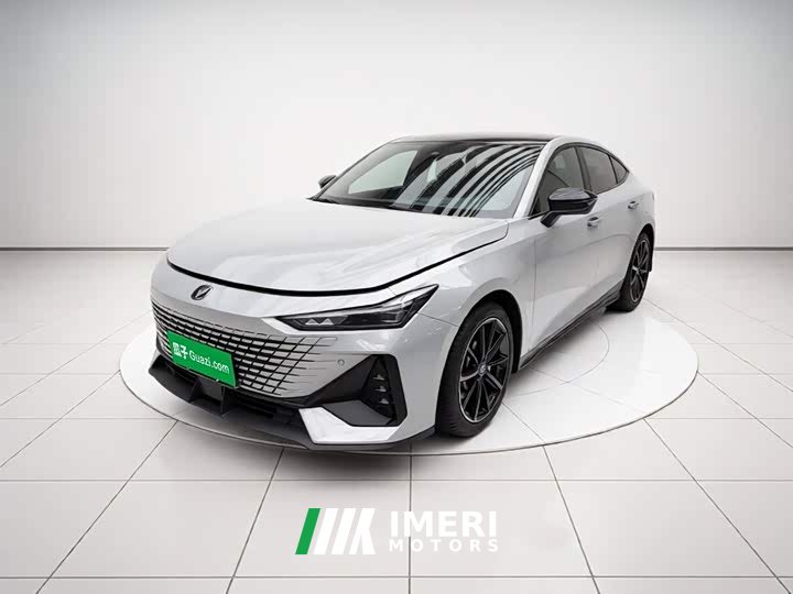 Changan UNI-V 1.5T premium - автомобиль из Китая