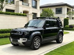 Land Rover Defender 2023 110 3.0T P400 Dark Special Edition - фото 1