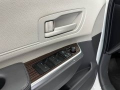 Toyota SIENNA 2.5L Hybrid Comfort Edition - фото 19