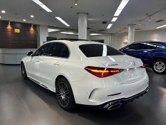 Mercedes-Benz C-Class facelift three C 260 L sports version - фото 6