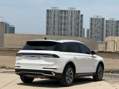 Lynk & Co Adventurer 2.0T two-wheel drive exclusive edition - фото 9