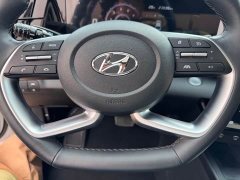 Hyundai Elantra 2022 1.5L CVT LUX Premium Edition - фото 15