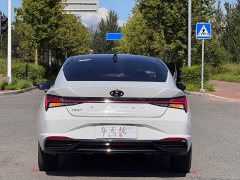 Hyundai Elantra 2022 1.5L CVT LUX Premium Edition - фото 5