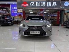 Lexus ES 2022 300h Luxury Edition - фото 2