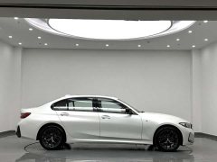 BMW 3 Series 330Li M Sports Night Package - фото 3