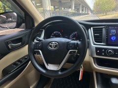Toyota Highlander 2021 2.0T four-wheel drive elite version 7 seats - фото 15
