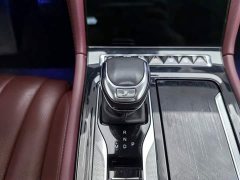 Hongqi H5 2.0T automatic smart connected flag version - фото 13