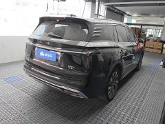 Hongqi HS7 PHEV 2024 2.0T PHEV four-wheel drive Qichang version 6 seats - фото 3