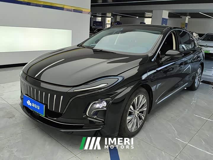 Hongqi E-QM5 620km PLUS - автомобиль из Китая