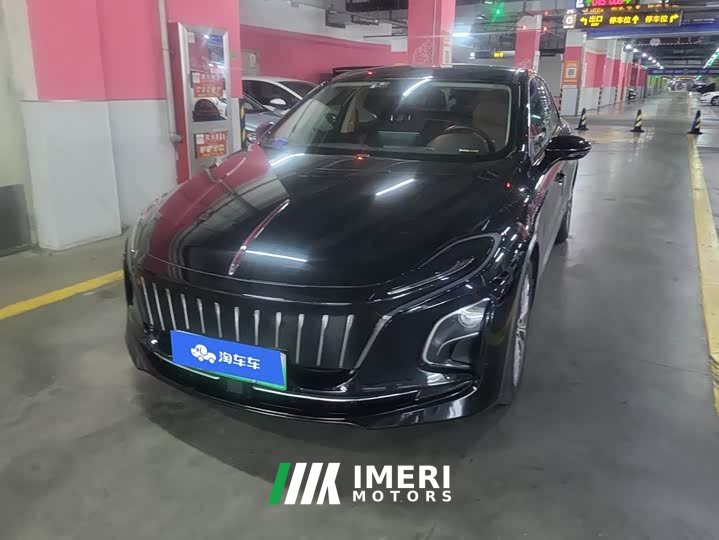 Hongqi E-QM5 560km PLUS - автомобиль из Китая