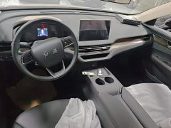 Hongqi E-QM5 610km PLUS - фото 12
