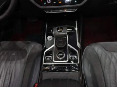 Hongqi HS5 facelift 2.0T Zhilian Qixiang four-wheel drive version - фото 14