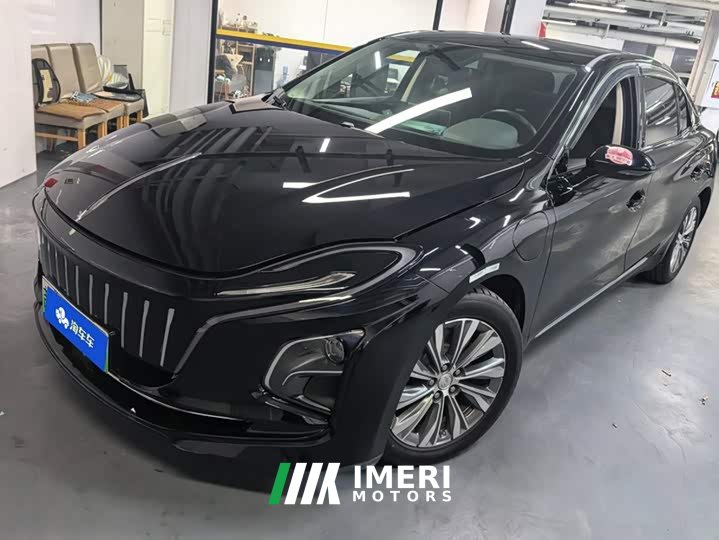 Hongqi E-QM5 2024 500km travel version - автомобиль из Китая
