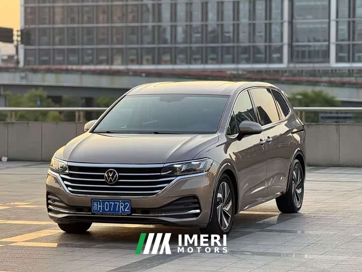 Volkswagen Weiran 330TSI Deluxe Edition - автомобиль из Китая