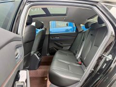 Honda Accord 260TURBO Excellence Edition - фото 13