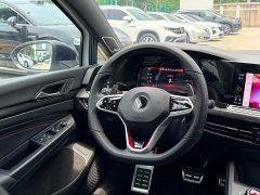 Volkswagen Golf GTI 2021 facelift 380TSI DSG GTI - фото 11