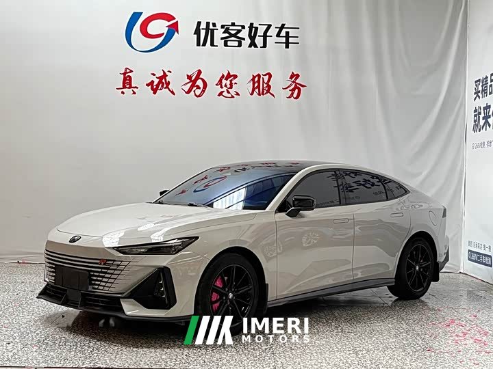 Changan UNI-V 1.5T premium - автомобиль из Китая