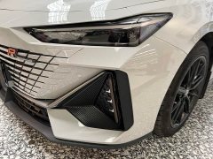 Changan UNI-V 1.5T premium - фото 4