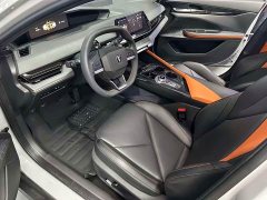 Changan UNI-V 1.5T premium - фото 4