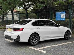 BMW 3 Series 320Li M Sports Package - фото 4
