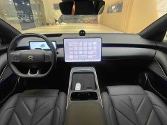 NIO ET5T 75kWh Touring - фото 18