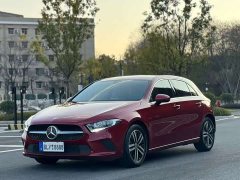 Mercedes-Benz A-Class 2020 A 180 L - фото 1