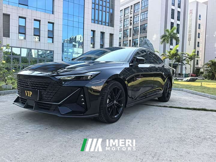 Changan UNI-V 1.5T premium - автомобиль из Китая