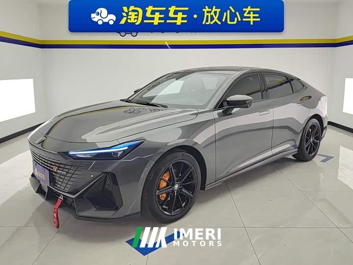 Changan UNI-V 1.5T premium - автомобиль из Китая