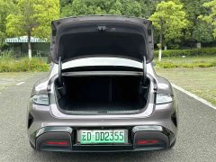 Xiaomi SU7 rear-wheel drive long-range smart driving version - фото 16