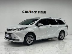Toyota SIENNA 2021 2.5L Hybrid Platinum Edition - фото 1