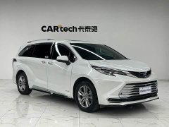 Toyota SIENNA 2021 2.5L Hybrid Platinum Edition - фото 3