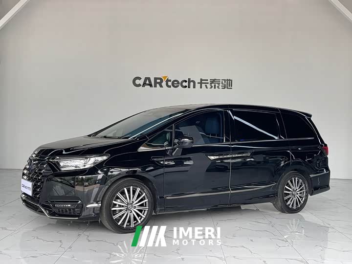 Lexus Alison 2.0L e:HEV Deluxe Edition - автомобиль из Китая